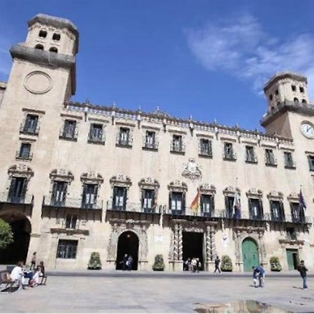 Bright Flat With View To The Castle And The Museum Apartment Alicante Bagian luar foto